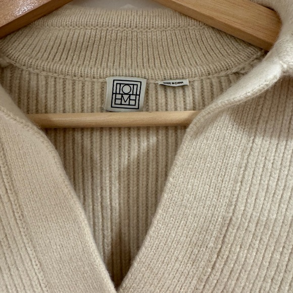 Toteme Wool Sweater - Picture 7 of 8